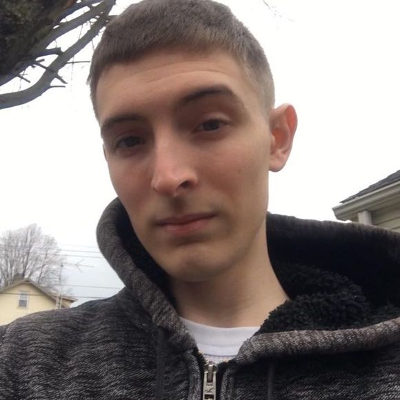 Meet your Posher, Andrew - Picture 1 of 1